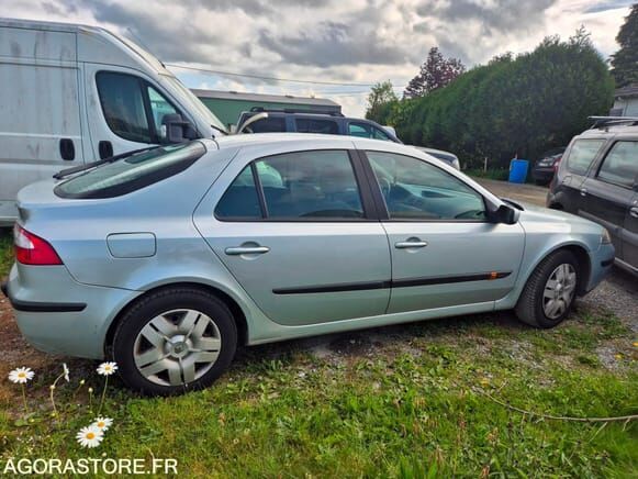 Renault LAGUNA 1.9 DCI 107 BVM6 - Car: picture 1 Renault LAGUNA 1.9 DCI 107 BVM6 - Car: picture 1