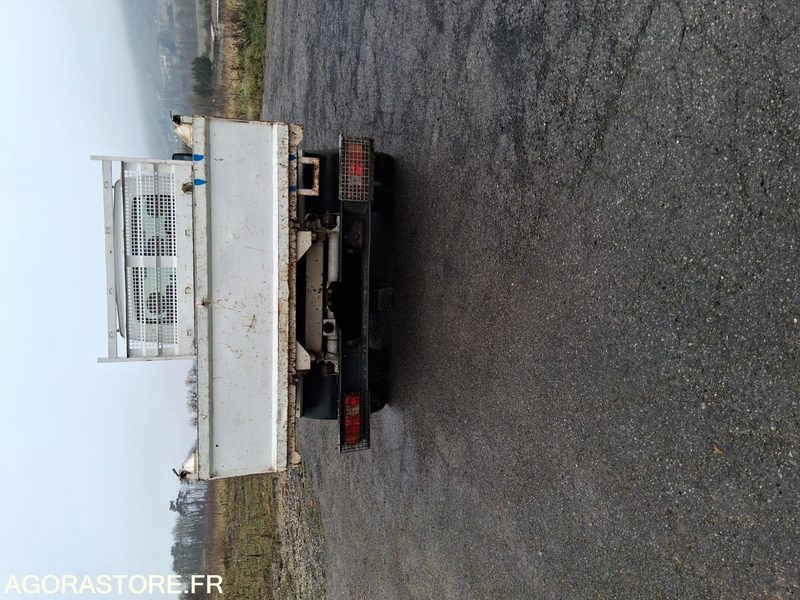 Renault Master 120 DCI - Tipper van: picture 2 Renault Master 120 DCI - Tipper van: picture 2