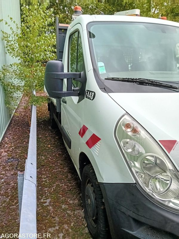 Renault Master benne - 2011 - 362391 kms - Tipper van: picture 2 Renault Master benne - 2011 - 362391 kms - Tipper van: picture 2