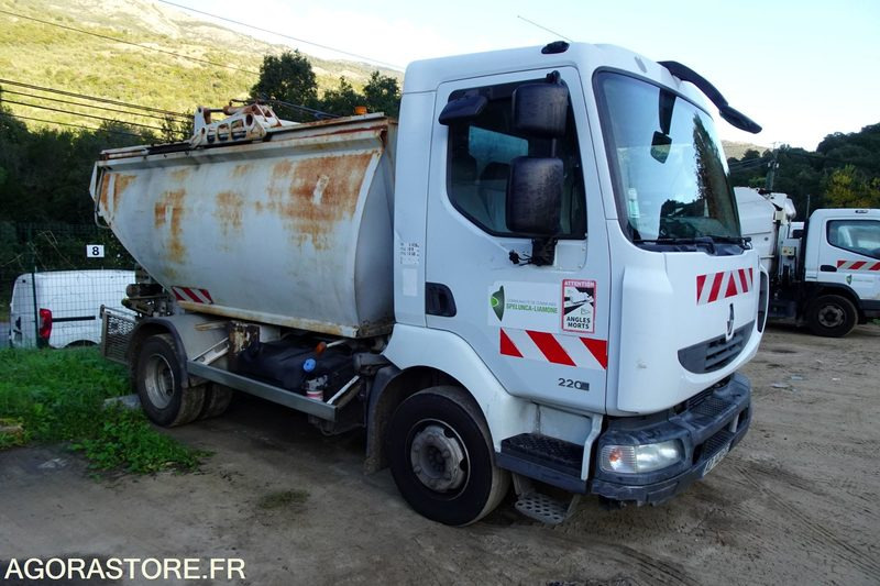 Renault Midlum 220 DXI - Garbage truck: picture 3 Renault Midlum 220 DXI - Garbage truck: picture 3