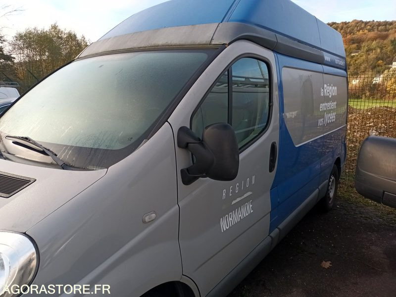 Renault Trafic – Diesel – 2010-101 000 km - Panel van: picture 2 Renault Trafic – Diesel – 2010-101 000 km - Panel van: picture 2