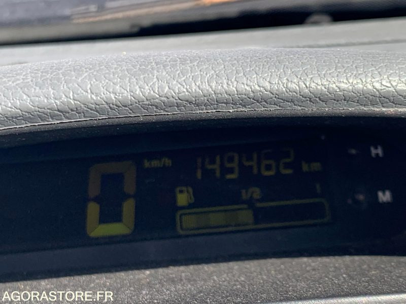 Car Renault Twingo - 2005 - 149 462 kms - 368 BLL 06: picture 12