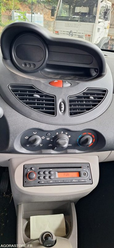 Car Renault Twingo - 2010 - 92500kms: picture 18