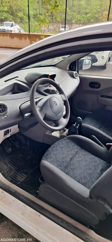Car Renault Twingo - 2010 - 92500kms: picture 16