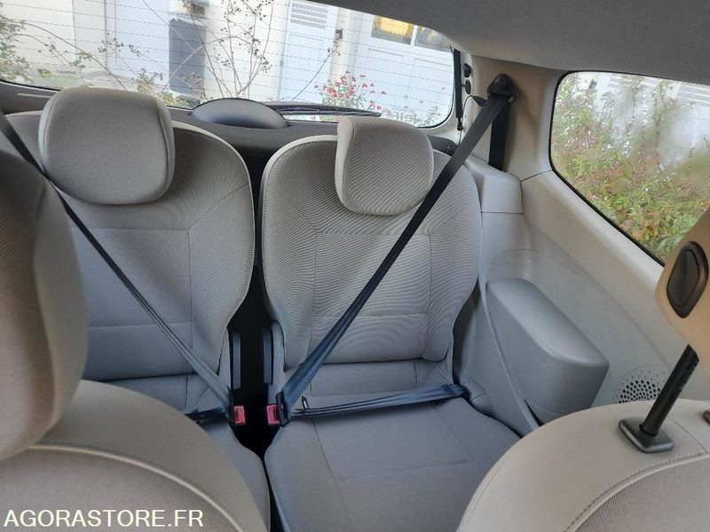 Renaut Twingo AW899MR de 2011 - 44374km - Car: picture 4 Renaut Twingo AW899MR de 2011 - 44374km - Car: picture 4