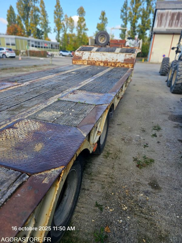 SEMI-REMORQUE PORTE ENGIN KAISER - 2001 - 128CLW77 (MPE057) - Low loader trailer: picture 3 SEMI-REMORQUE PORTE ENGIN KAISER - 2001 - 128CLW77 (MPE057) - Low loader trailer: picture 3