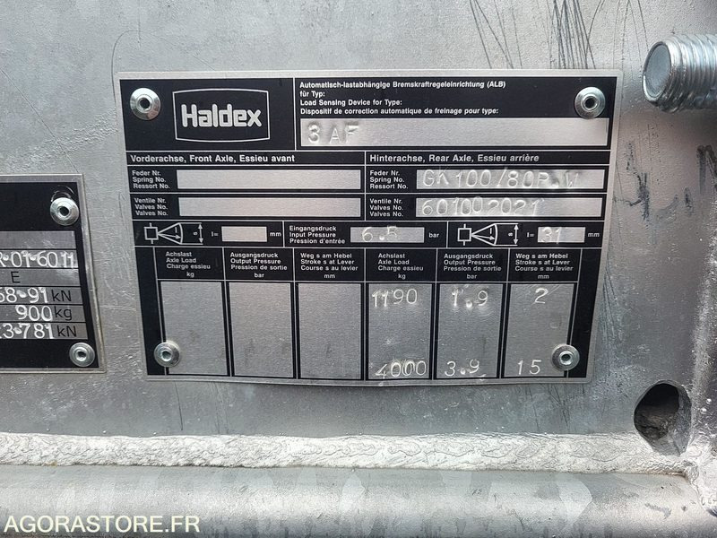 REMORQUE - Semi-trailer: picture 4 REMORQUE - Semi-trailer: picture 4