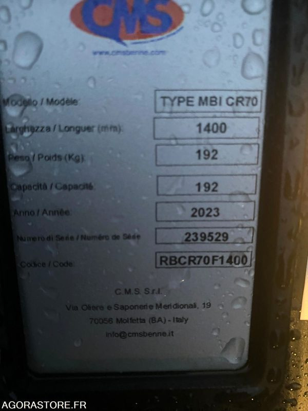 Godet Curage 1400mm CR70 NEUF - Spare parts for Construction machinery: picture 2 Godet Curage 1400mm CR70 NEUF - Spare parts for Construction machinery: picture 2