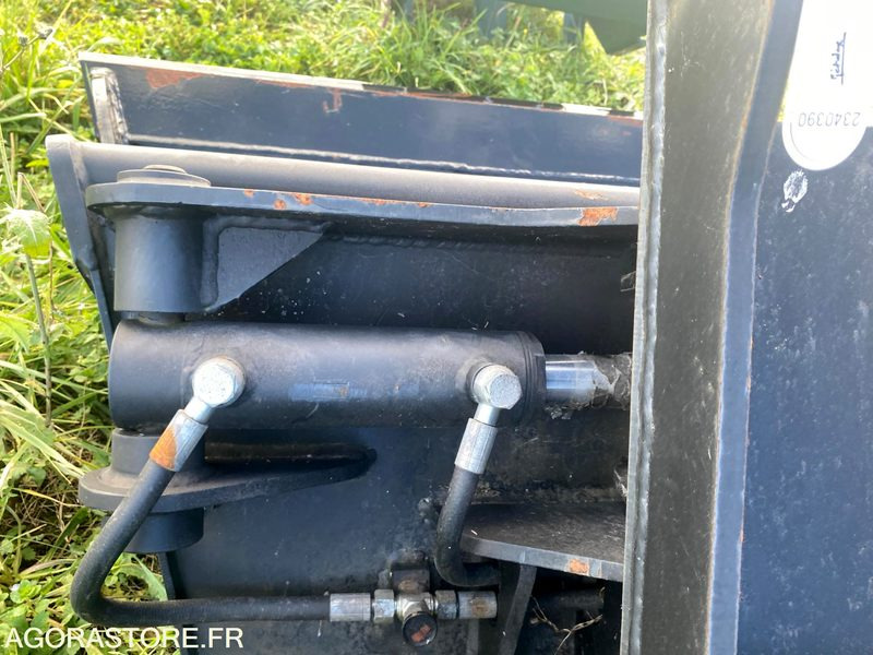 Godet curage orientable pour pelle 4T à 6T NEUF - Spare parts for Construction machinery: picture 5 Godet curage orientable pour pelle 4T à 6T NEUF - Spare parts for Construction machinery: picture 5