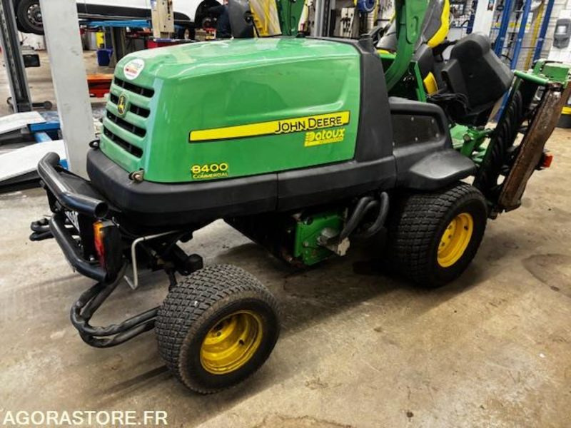 TONDEUSE HELICOIDALE JOHN DEERE 8400-ROULANTE-1521 HEURES. - Garden mower: picture 5 TONDEUSE HELICOIDALE JOHN DEERE 8400-ROULANTE-1521 HEURES. - Garden mower: picture 5