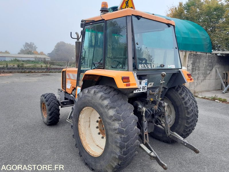 TRACTEUR RENAULT 750MI 12532 heures 1995 - Farm tractor: picture 4 TRACTEUR RENAULT 750MI 12532 heures 1995 - Farm tractor: picture 4