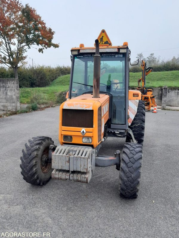 TRACTEUR RENAULT 750MI 12532 heures 1995 - Farm tractor: picture 3 TRACTEUR RENAULT 750MI 12532 heures 1995 - Farm tractor: picture 3