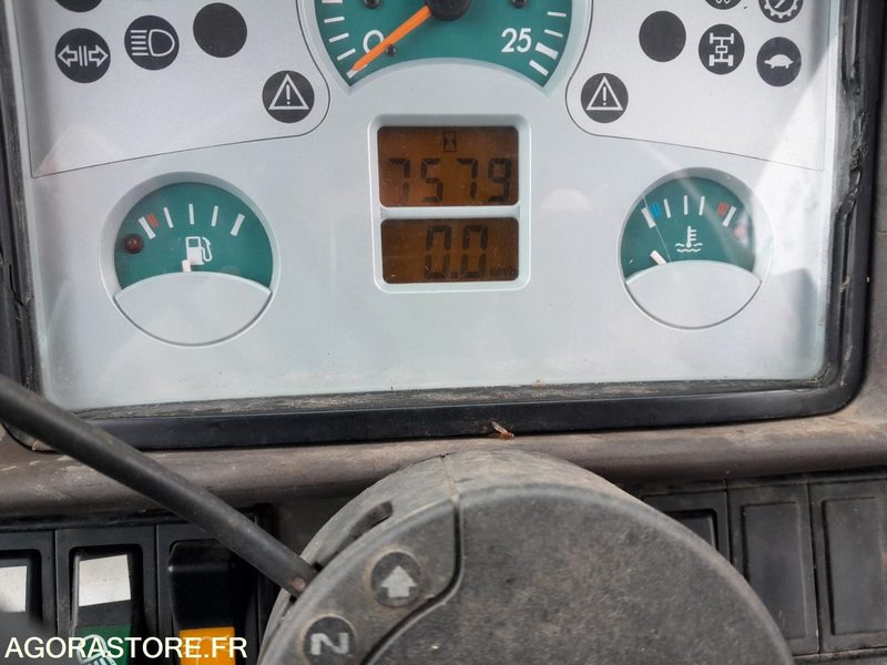 Farm tractor TRACTEUR RENAULT ERGOS446 avec chargeur FAUCHEUX F26R 7580h: picture 6 Farm tractor TRACTEUR RENAULT ERGOS446 avec chargeur FAUCHEUX F26R 7580h: picture 6