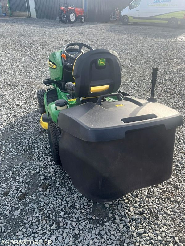 Tracteur tondeuse John deere x305r - Garden mower: picture 4 Tracteur tondeuse John deere x305r - Garden mower: picture 4