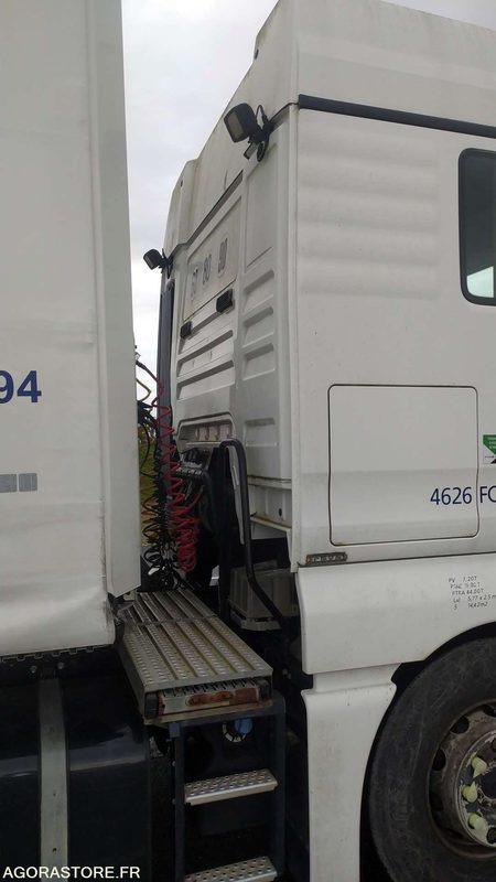 MAN TGX 18.360 - 2011 - 261969 KM - BY-962-PF - Tractor unit: picture 5 MAN TGX 18.360 - 2011 - 261969 KM - BY-962-PF - Tractor unit: picture 5