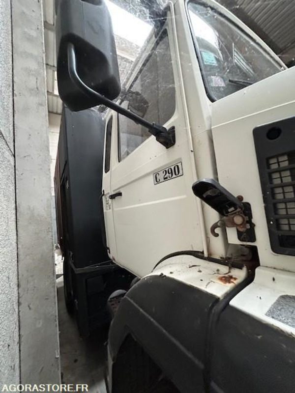 RENAULT TRACTEUR C290 4X4 110KM/H 282500 KM - Tractor unit: picture 2 RENAULT TRACTEUR C290 4X4 110KM/H 282500 KM - Tractor unit: picture 2