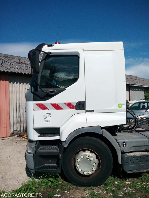 Tracteur Renault 420DCI - Tractor unit: picture 2 Tracteur Renault 420DCI - Tractor unit: picture 2