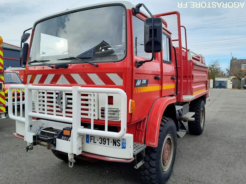 CAMION CITERNE FEU DE FORET - Truck: picture 1 CAMION CITERNE FEU DE FORET - Truck: picture 1