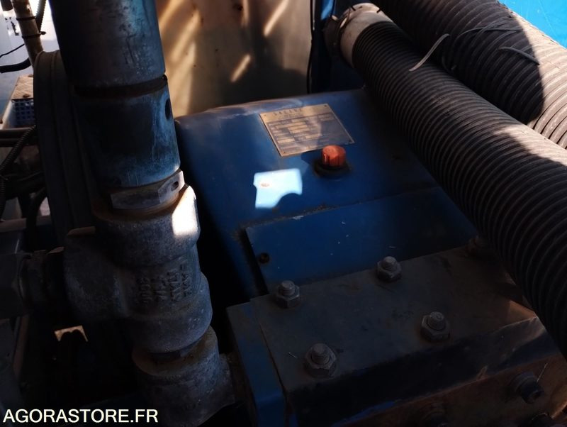 Camion 3.5t Hydrocureur Renault Mascott – équipement Huwer - Truck: picture 5 Camion 3.5t Hydrocureur Renault Mascott – équipement Huwer - Truck: picture 5