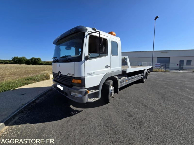 Dépanneuse Mercedes 1223 MOTEUR ECHANGE STANDARD 8O.000 - Truck: picture 2 Dépanneuse Mercedes 1223 MOTEUR ECHANGE STANDARD 8O.000 - Truck: picture 2
