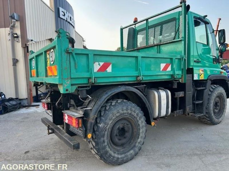 Truck MERCEDES UNIMOG U300C VERSION COMMUNALE 2003 38210 KM: picture 6