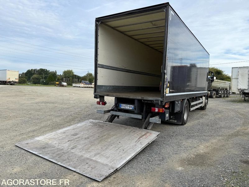 Mercedes Antos 1824 caisson hayon dhollandia 3t - 193000km-2017 - Truck: picture 4 Mercedes Antos 1824 caisson hayon dhollandia 3t - 193000km-2017 - Truck: picture 4