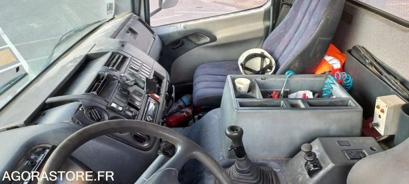 PORTEUR 19T MERCEDES MULTI 339000 km de 1999 (R30223) - Truck: picture 5 PORTEUR 19T MERCEDES MULTI 339000 km de 1999 (R30223) - Truck: picture 5