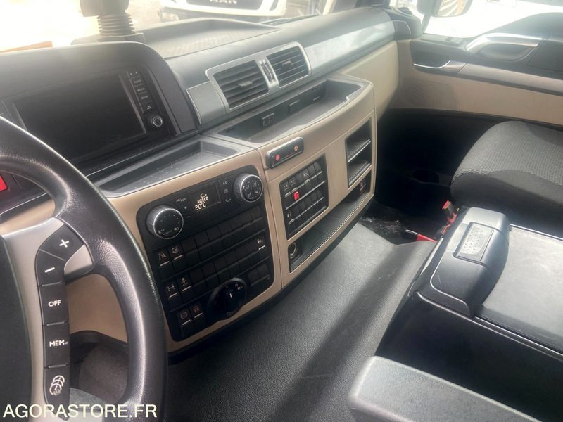 PORTEUR FOURGON MAN TGM - 2018 - 220000 Kms - Truck: picture 4 PORTEUR FOURGON MAN TGM - 2018 - 220000 Kms - Truck: picture 4