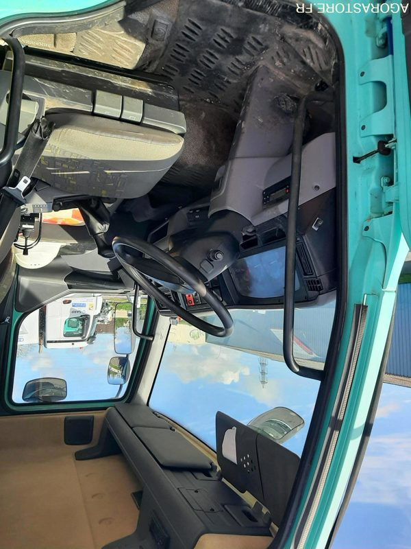 PORTEUR MULTIBENNE RENAULT EX-742-KK 2003 123 000 KM - Truck: picture 3 PORTEUR MULTIBENNE RENAULT EX-742-KK 2003 123 000 KM - Truck: picture 3