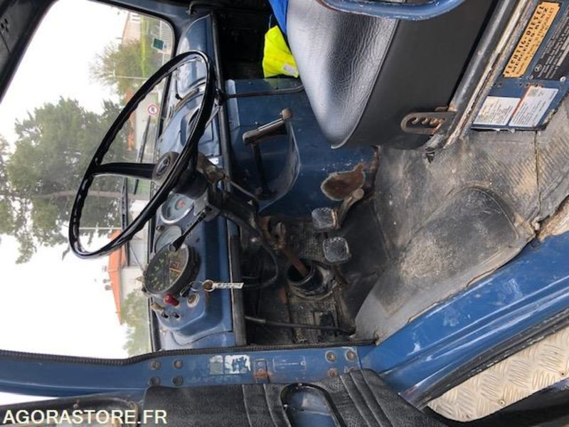 PRIX TTC MERCEDES L 1918 PLATEAU GRUE - 128 000km - NOMBREUX TRAVAUX EFFECTUES - Truck: picture 4 PRIX TTC MERCEDES L 1918 PLATEAU GRUE - 128 000km - NOMBREUX TRAVAUX EFFECTUES - Truck: picture 4