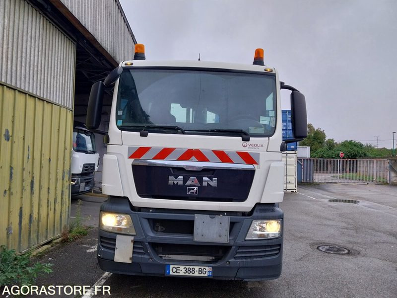 R52059 - PORTEUR POLYBENNE DE 2012 - MAN - BRAS GUIMA PALFINGER - 616 934 km - Truck: picture 4 R52059 - PORTEUR POLYBENNE DE 2012 - MAN - BRAS GUIMA PALFINGER - 616 934 km - Truck: picture 4