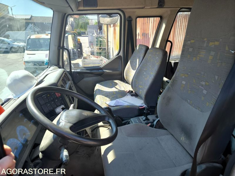 RENAULT PL Type Benne MILDIUM 210 192610kms 2002 - Truck: picture 4 RENAULT PL Type Benne MILDIUM 210 192610kms 2002 - Truck: picture 4