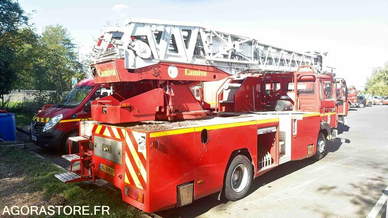 RENAULT S150 - 1998 - 58260KM - 2495H - Truck: picture 2 RENAULT S150 - 1998 - 58260KM - 2495H - Truck: picture 2