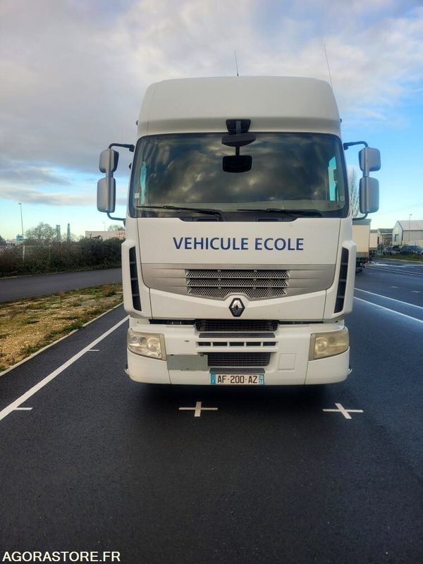 Renault Premium - 2009 - 450000 Kms - Truck: picture 1 Renault Premium - 2009 - 450000 Kms - Truck: picture 1