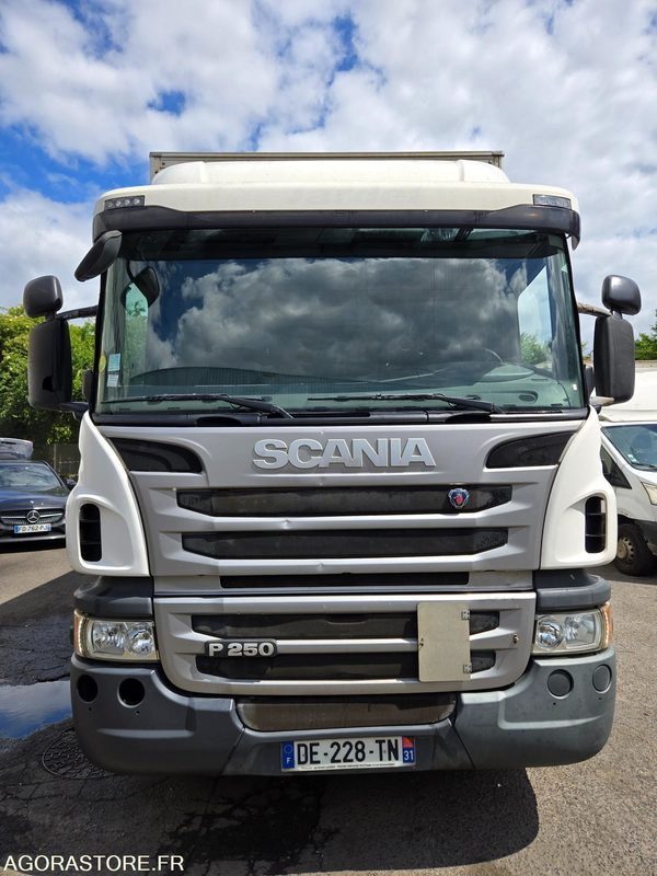SCANIA P250 - 2014 - 503437KM - Truck: picture 4 SCANIA P250 - 2014 - 503437KM - Truck: picture 4