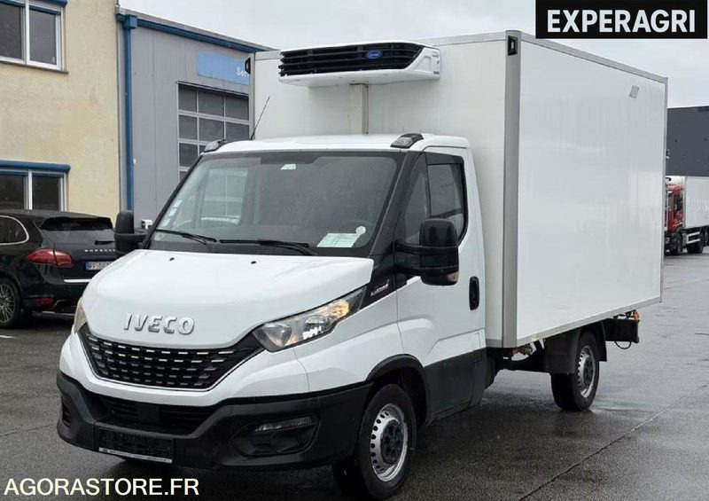 Iveco Daily 35C14 Hi-Matic Euro 6 Frigorifique Lamberet – Carrier Xarios 350 - Van: picture 2 Iveco Daily 35C14 Hi-Matic Euro 6 Frigorifique Lamberet – Carrier Xarios 350 - Van: picture 2