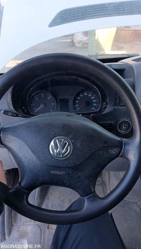 Wolkswagen Crafter Double cabine benne - 2013 - CX-238-EQ - Tipper van: picture 4 Wolkswagen Crafter Double cabine benne - 2013 - CX-238-EQ - Tipper van: picture 4