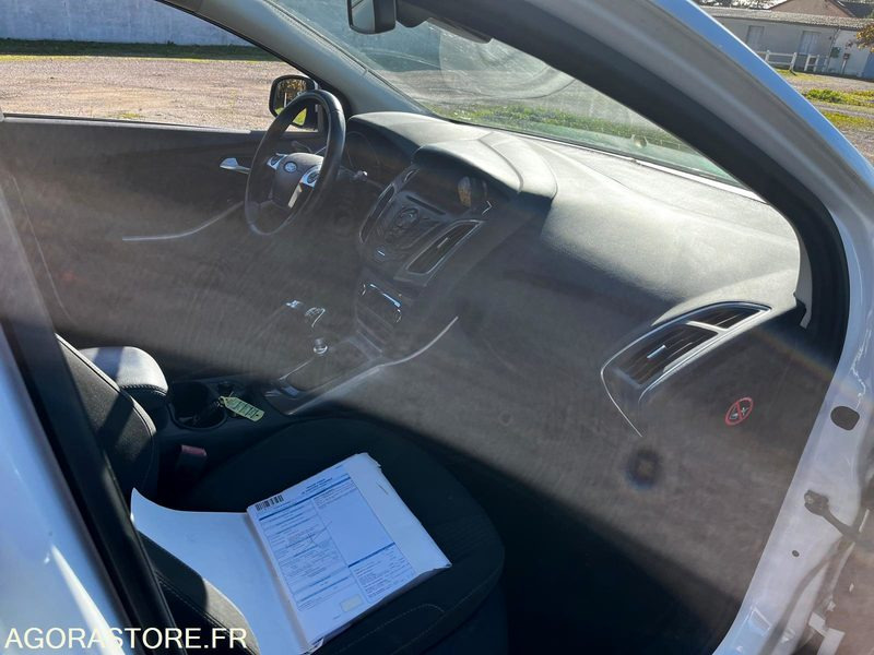 Station wagon ford focus 1lecoboost 2013 149000km: picture 6 Station wagon ford focus 1lecoboost 2013 149000km: picture 6