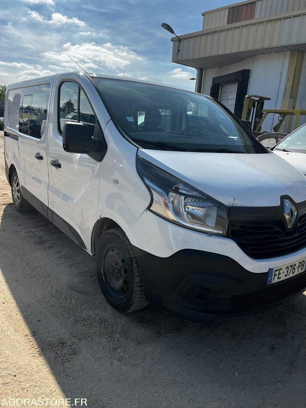 Renault trafic 1.6dci 6places 2019 291000km - Small van: picture 1 Renault trafic 1.6dci 6places 2019 291000km - Small van: picture 1