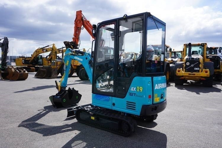 Airman AX19-7 - Mini excavator: picture 2 Airman AX19-7 - Mini excavator: picture 2