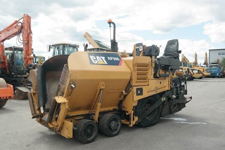 Asphalt paver CAT AP 300: picture 21 Asphalt paver CAT AP 300: picture 21