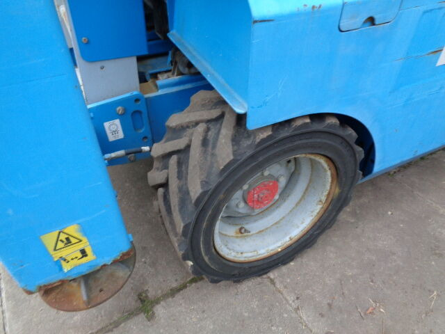 Genie GS2668 - Scissor lift: picture 4 Genie GS2668 - Scissor lift: picture 4