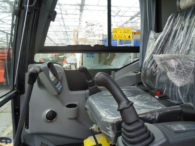 XCMG XE60DA - Crawler excavator: picture 3 XCMG XE60DA - Crawler excavator: picture 3