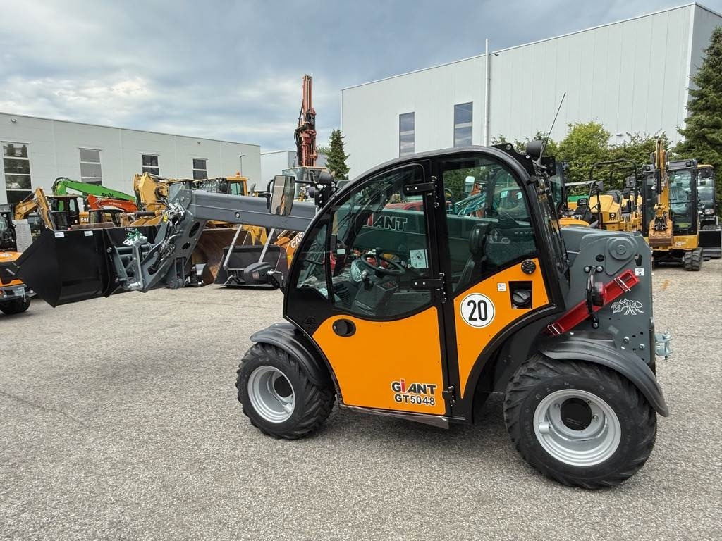 GiANT GT5048 - Telescopic handler: picture 2 GiANT GT5048 - Telescopic handler: picture 2