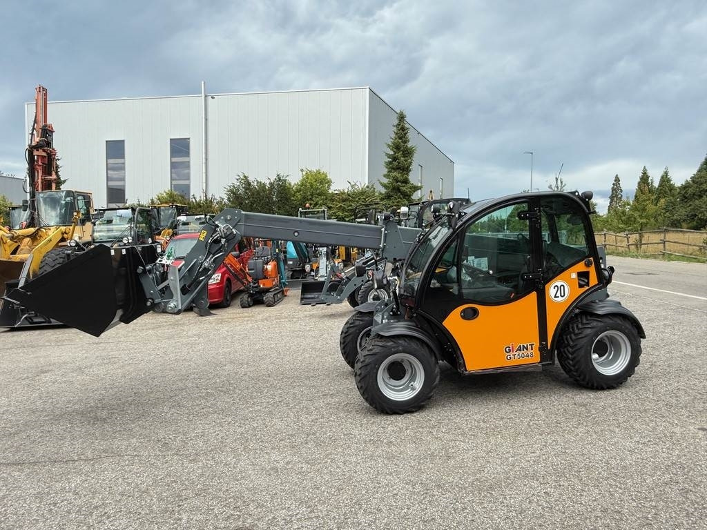 GiANT GT5048 - Telescopic handler: picture 1 GiANT GT5048 - Telescopic handler: picture 1