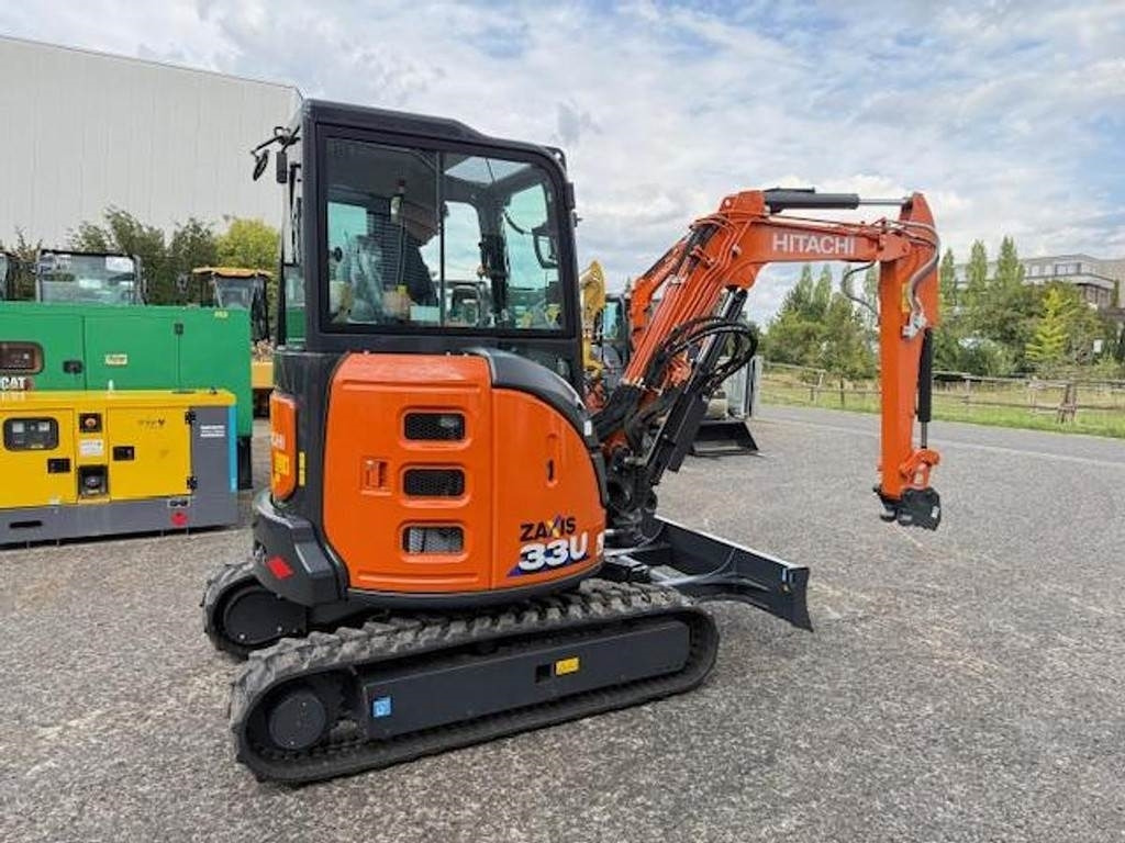 Hitachi ZX33U-6 - Mini excavator: picture 2 Hitachi ZX33U-6 - Mini excavator: picture 2