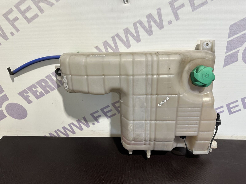DAF XG - Expansion tank for Truck: picture 1 DAF XG - Expansion tank for Truck: picture 1