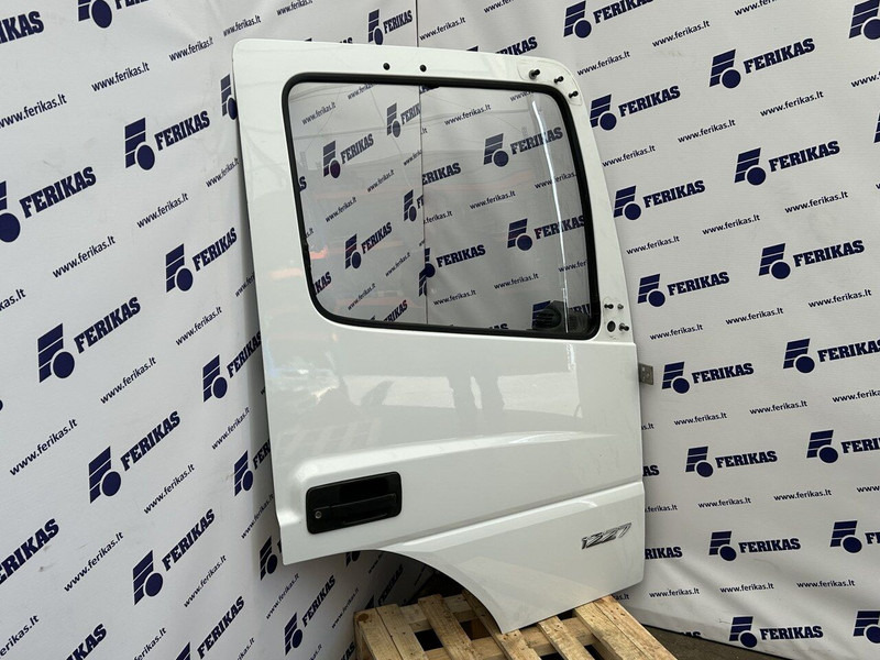 Mercedes-Benz Atego - Door and parts for Truck: picture 3 Mercedes-Benz Atego - Door and parts for Truck: picture 3