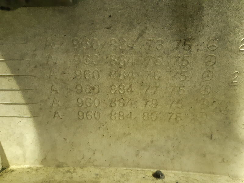 Mercedes-Benz - Bumper for Truck: picture 3 Mercedes-Benz - Bumper for Truck: picture 3