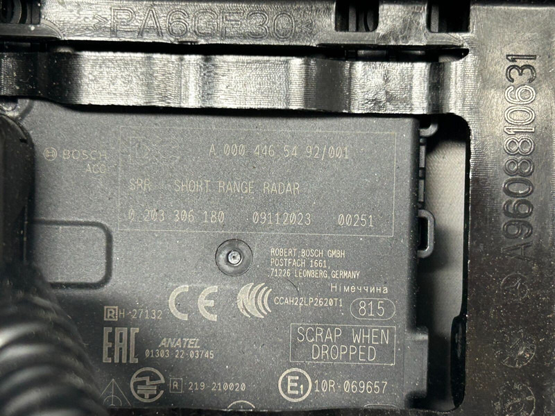 Mercedes-Benz SRR Short Range Radar - Sensor for Truck: picture 4 Mercedes-Benz SRR Short Range Radar - Sensor for Truck: picture 4